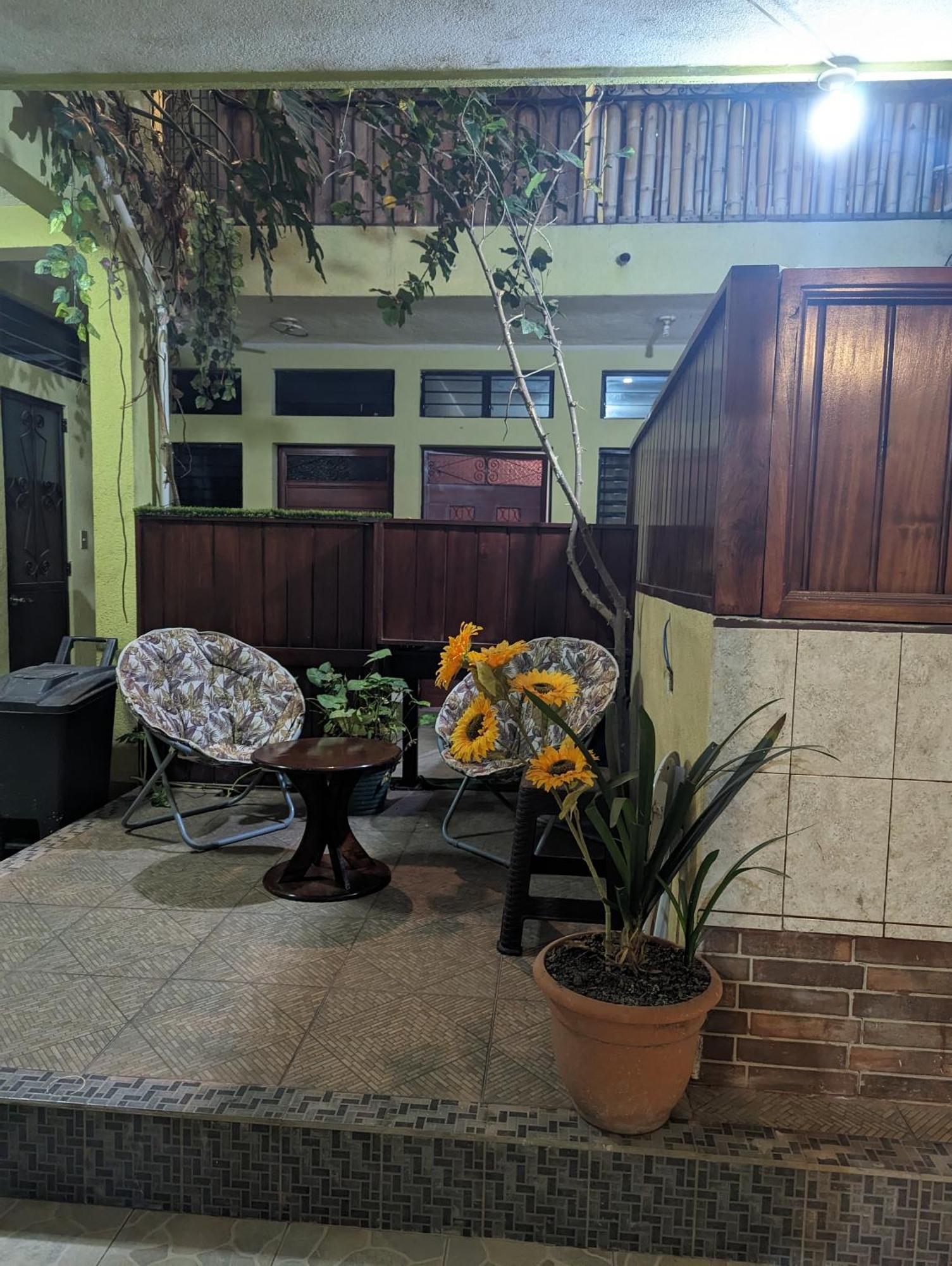 Casa Gonzalez Lägenhet Santiago Atitlán Exteriör bild