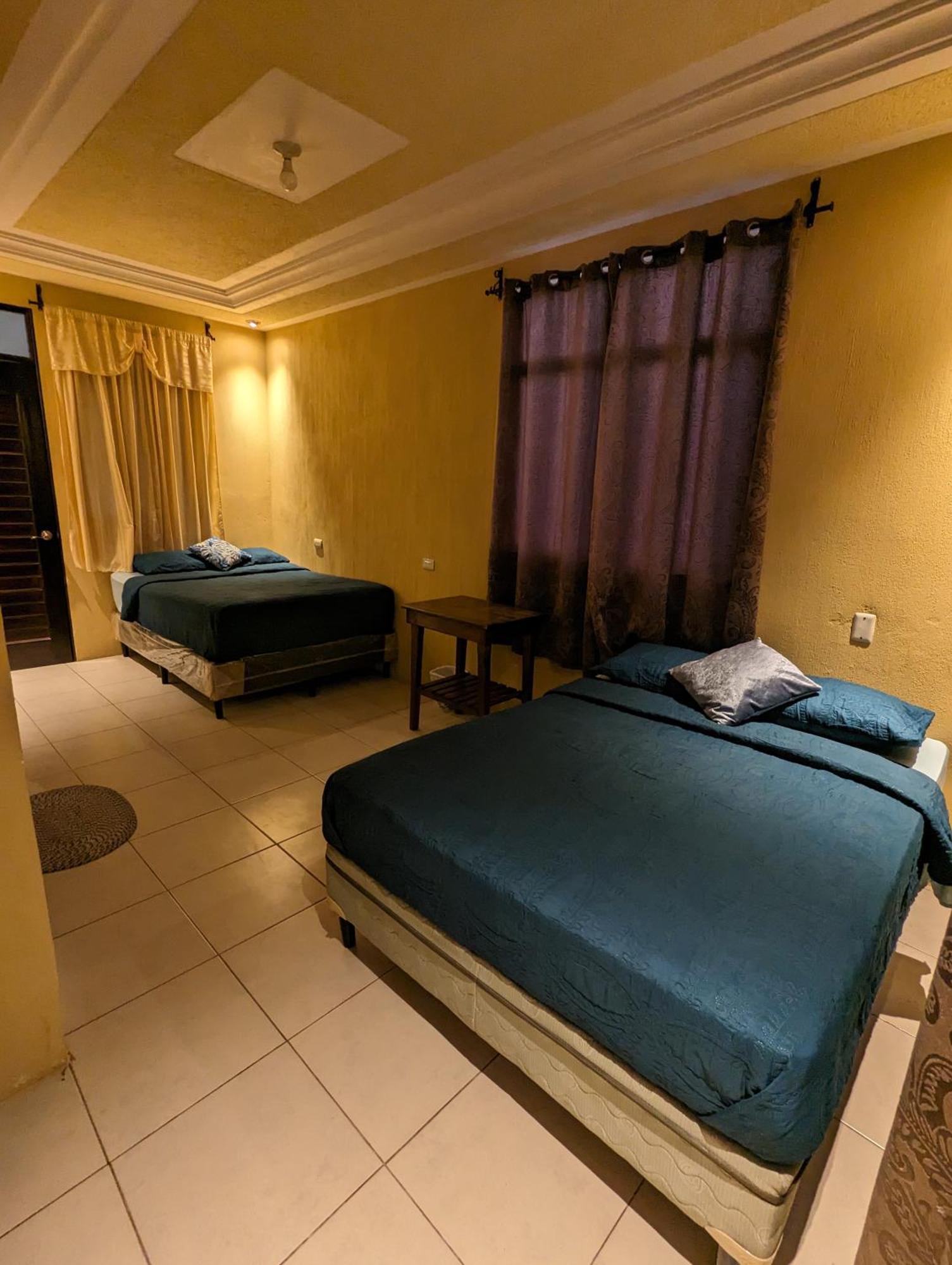 Casa Gonzalez Lägenhet Santiago Atitlán Exteriör bild