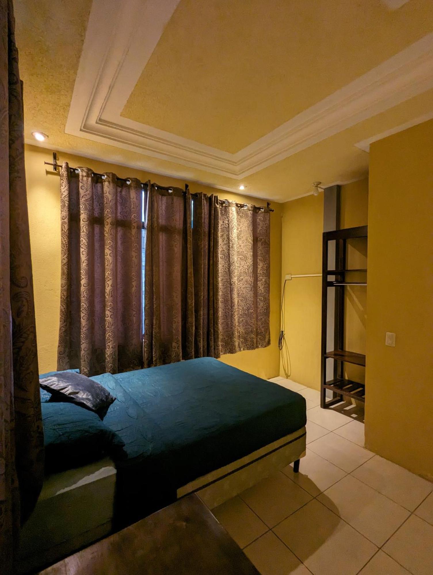 Casa Gonzalez Lägenhet Santiago Atitlán Exteriör bild